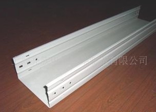 什么样的标准才算的上全封闭桥架？
